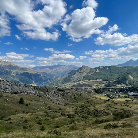 Margas Golf + Pirineo Aragones Apartment *